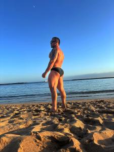 624411692: Chico busca chica en Granada