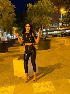 670729489: Transexual en Barcelona