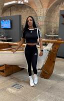 666321051: Chica busca chico en Barcelona