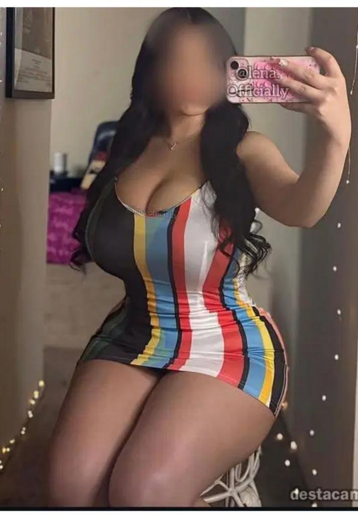 611639085: Chica busca chico en Navarra