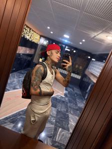 627295189: Chico busca chica en Cádiz