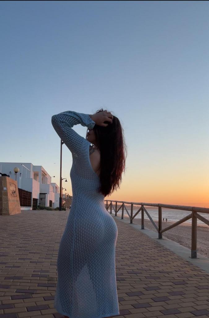 643876585: Chica busca chico en La Coruña