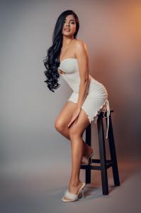 669608091: Chica busca chico en Madrid