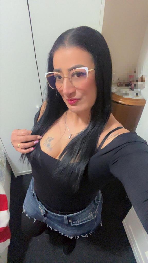 Chica busca chico en Barcelona: 