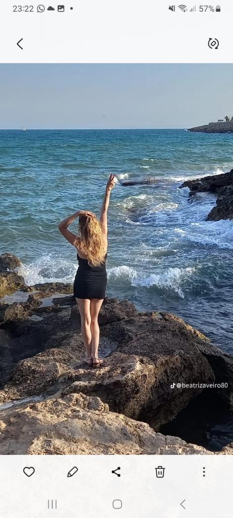 672531447: Chica busca chico en Granada