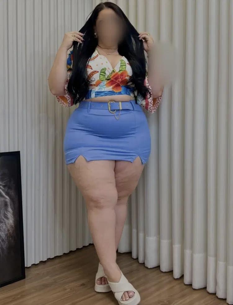 614742569: Chica busca chico en Sevilla