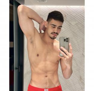 642694380: Chico busca chica en Granada