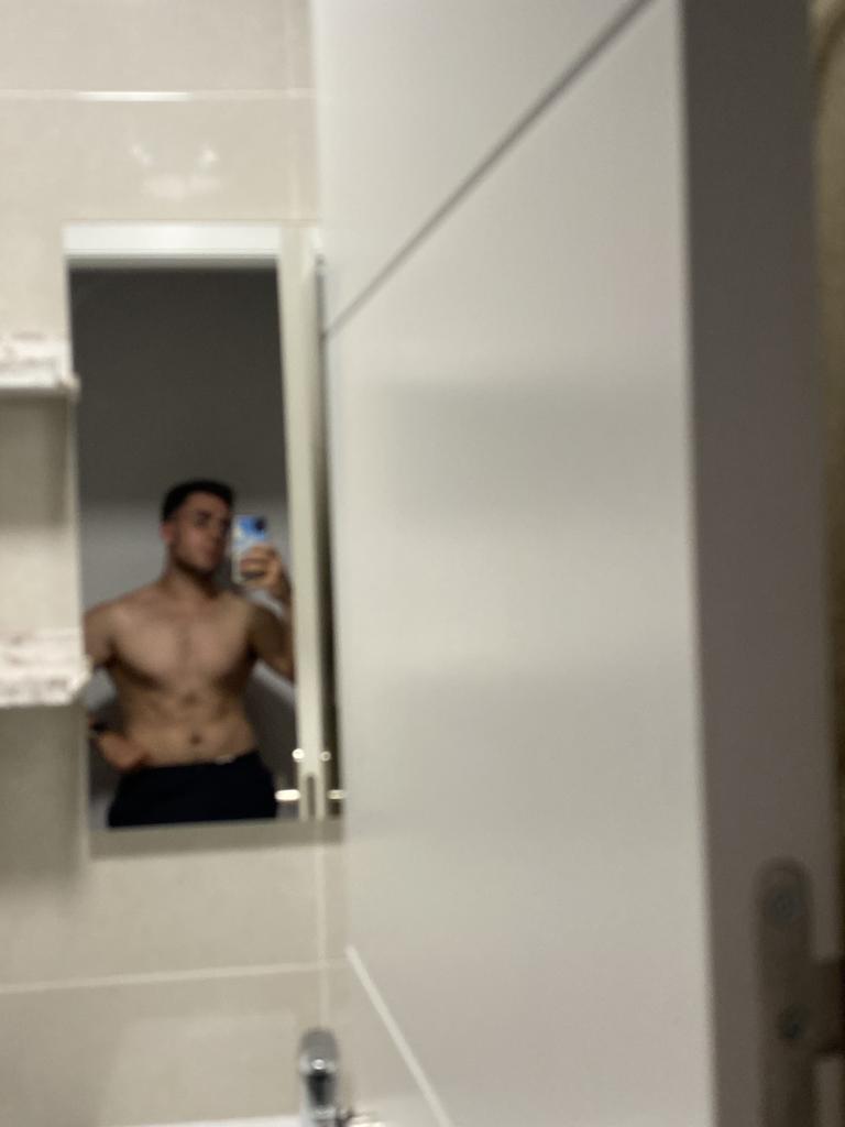 Chico busca chica en Ávila: 