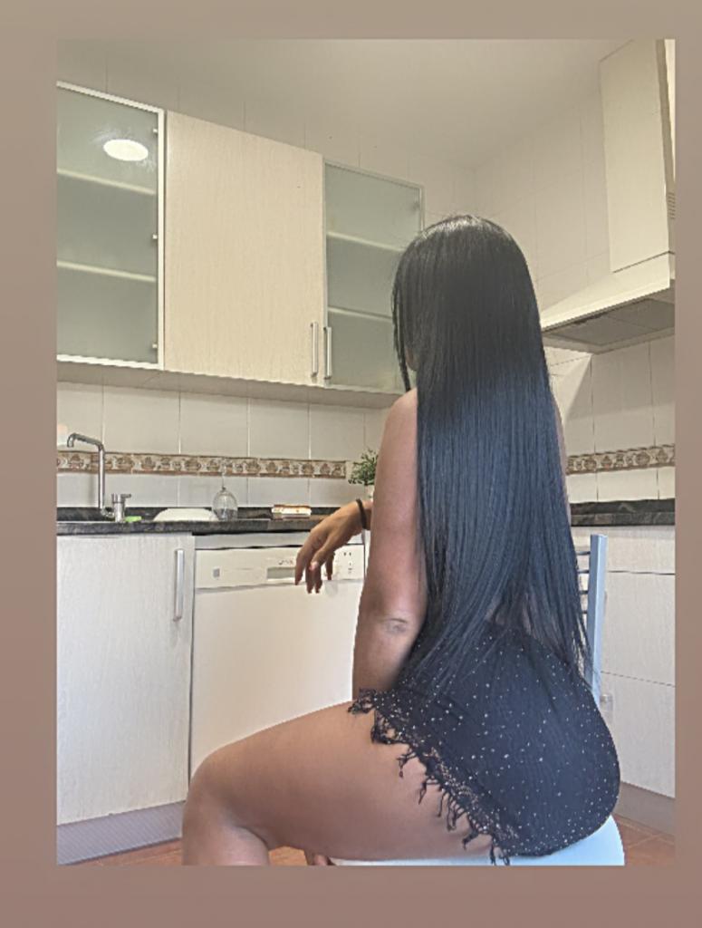 647265209: Travesti en Barcelona