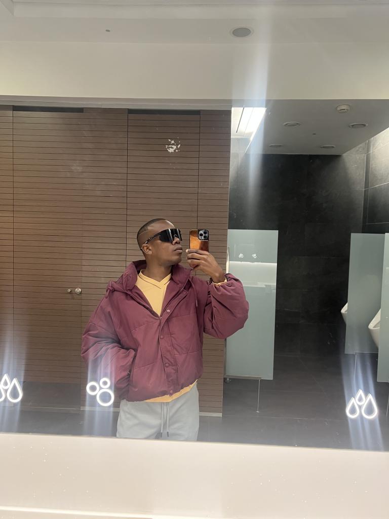 658769059: Chico busca chica en Málaga