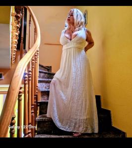 692486166: Chica busca chico en Barcelona