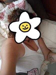 604823075: Chica busca chico en Granada